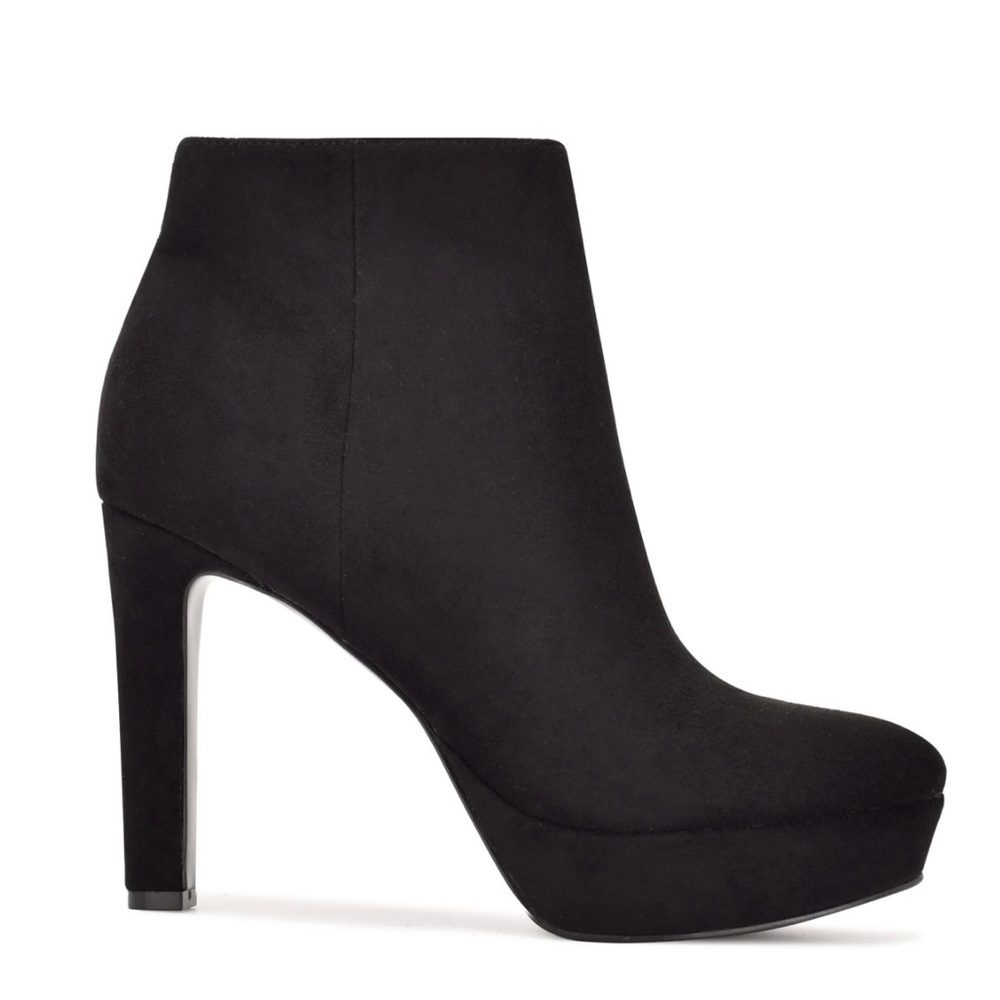 Nine West glowup platform bootie